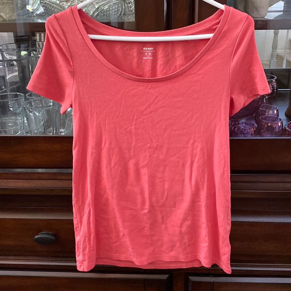 Pink vintage Old Navy short sleeve shirt